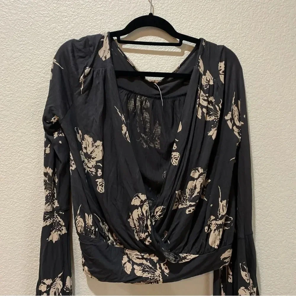 #840 FREE PEOPLE Fiona Black Tan Floral Wrap Blouse w Tie Waist, Bell Sleeves